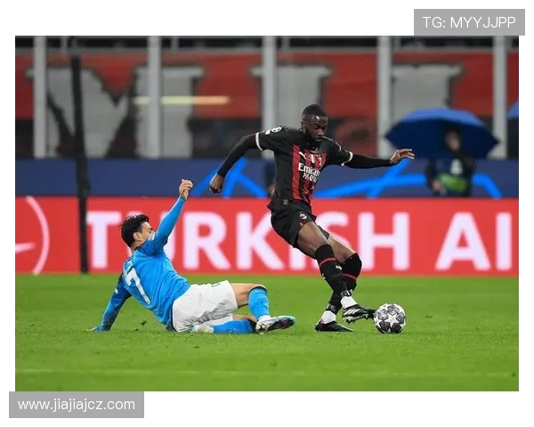 AC米兰迎战强敌 展现雄风冲击欧冠资格全力出击 AC米兰迎战强敌 展现雄风冲击欧冠资格全力出击