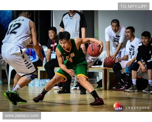 全球顶级电竞赛事激战正酣群英逐鹿争夺年度最强荣耀桂冠