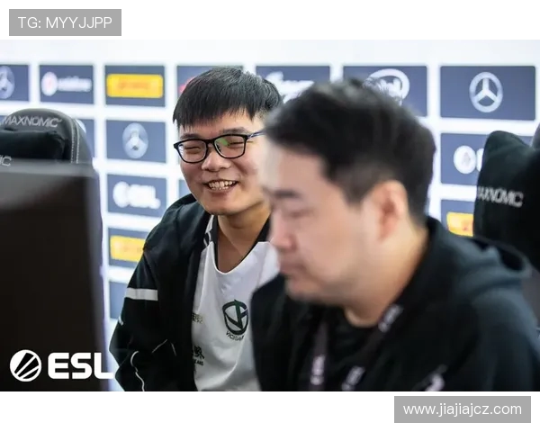 FPX战队在DOTA2中的快速推进策略分析与战术探讨