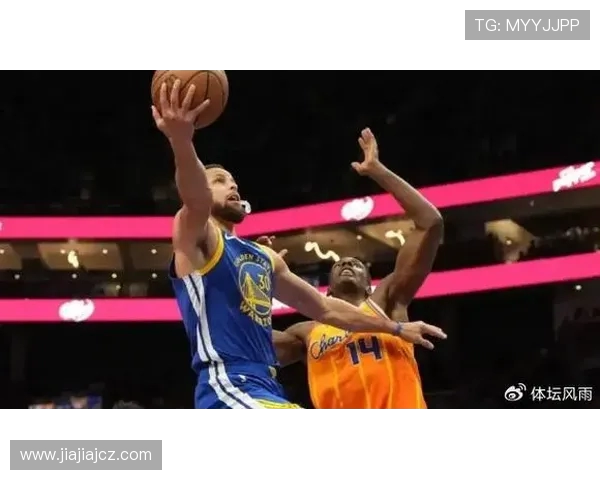 勇士与黄蜂激战全场回放精彩瞬间回顾与赛后分析